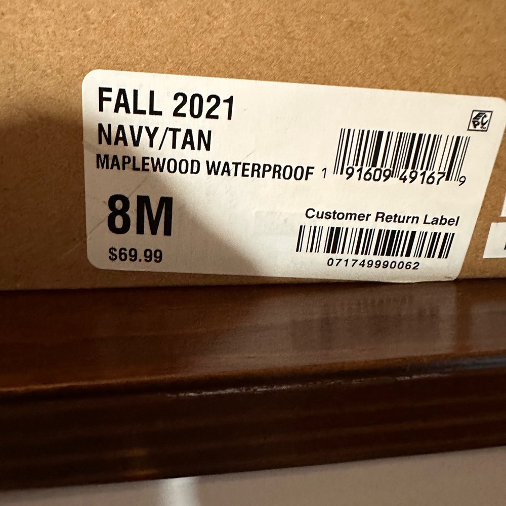 NIB - JBU waterproof boots. Size 8 M